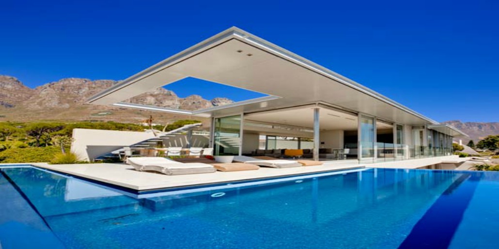 Bond House luxury Camps Bay Villa