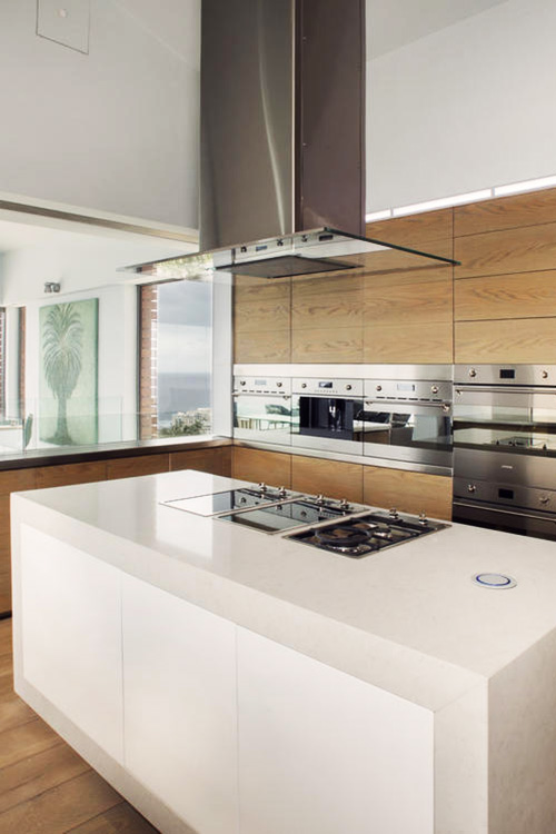 Luxury-Kitchen-at-Ellerman-Villa-k